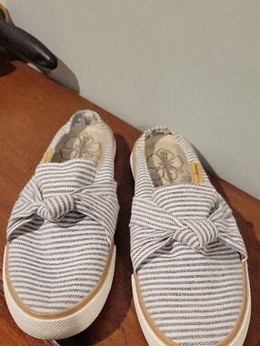Tommy Bahama Striped Knot Slip-On Sneakers - White & Navy